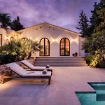Villa Jazmine Exquisite Oasis Nuva Andalucia