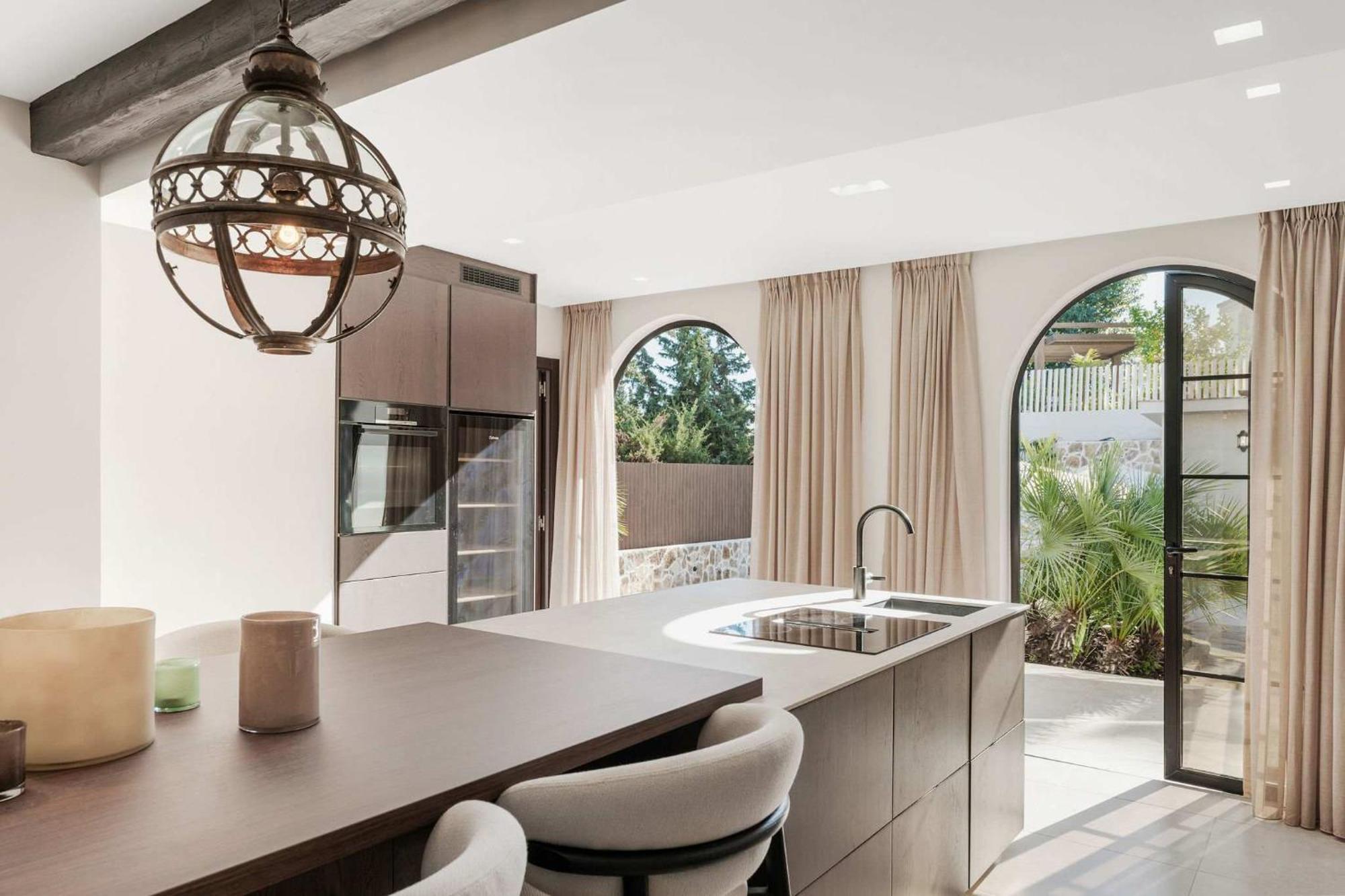 Jazmine Exquisite Oasis Nuva Andalucia Villa