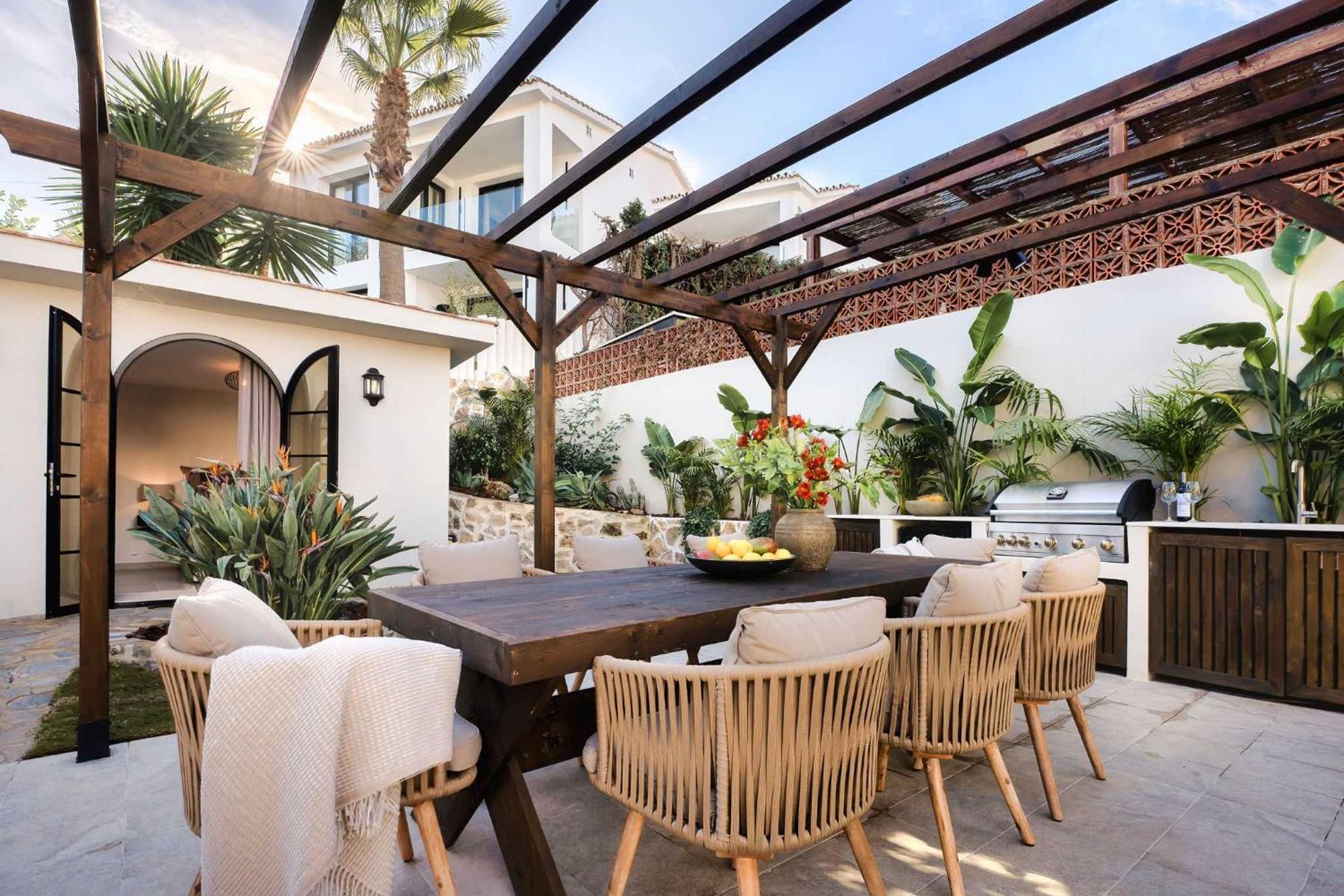 Jazmine Exquisite Oasis Nuva Andalucia * Marbella